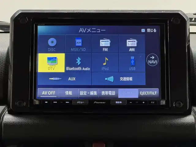 スズキ ジムニー シエラ JC 三重県 2018(平30)年 2万km ブルーイッシュブラックパール3 ガソリン/パートタイム4WD/フロア4AT/純正 8インチナビ AVIC-RLS901/（CD/DVD/MSV/SD/FM/AM/DTV/Bluetooth/iPod/USB/AUX）/バックカメラ/ドライブレコーダー 前後（デジタルミラー内蔵）/ETC/安全/・デュアルセンサーブレーキサポート/・車線逸脱警報機能/・ふらつき警報機能/・標識認識機能/・ハイビームアシスト/・トラクションコントロールシステム/・ヒルディセントコントロール/など/装備/・デジタルインナーミラー（ドラレコ一体型）/・純正シートカバー/・クルーズコントロール/・シートヒーター/・オートエアコン/・ステアリングスイッチ/・オートライト/・LEDヘッドランプ/・フロントフォグランプ/・プッシュスタート/・電動格納ドアミラー/・純正15inAW/・背面スペアタイヤ/・DC→AC電源インバータ/・スマートキーx1/など