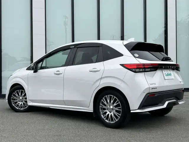 日産 ノート オーテック 大阪府 2021(令3)年 3.2万km ピュアホワイトパール 純正9インチコネクトナビ/　（AppleCarPlay/AndroidAuto/フルセグTV/HDMI/Bluetooth/USB）/アラウンドビューモニター/オーテック専用ブラックレザレットシート/オーテック専用16インチアルミホイール/デジタルインナーミラー/純正ドライブレコーダー（前後）/LEDヘッドライト/LEDフォグランプ/ワイヤレス充電スポット/ブラインドスポットミラー/ETCなし