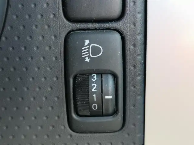 トヨタ ＦＪクルーザー ブラックカラーパッケージ 茨城県 2013(平25)年 11.3万km ブラック/ホワイト 純正ナビ/【AM・FM・CD・DVD・SD・TV・DS・BT】/クルコン/Bカメラ/後方コーナーセンサー/ステリモ/背面タイヤ積み込み/LEDライト/手動サイドミラー/フェンダーミラー/純正フロアマット/社外アルミホイール