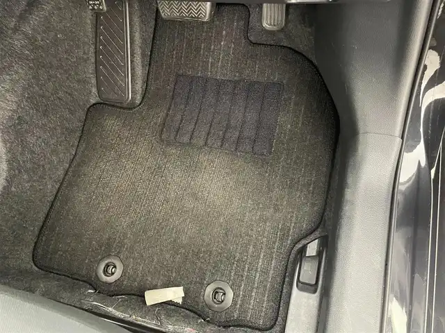 トヨタ アクア X 群馬県 2022(令4)年 5万km ブラックマイカ 純正７インチディスプレイオーディオ　バックカメラ　衝突軽減　アダプティブクルーズコントロール　レーンアシスト　横滑り防止　オートマチックハイビーム　ＥＴＣ　スマートキー　プッシュスタート　禁煙車