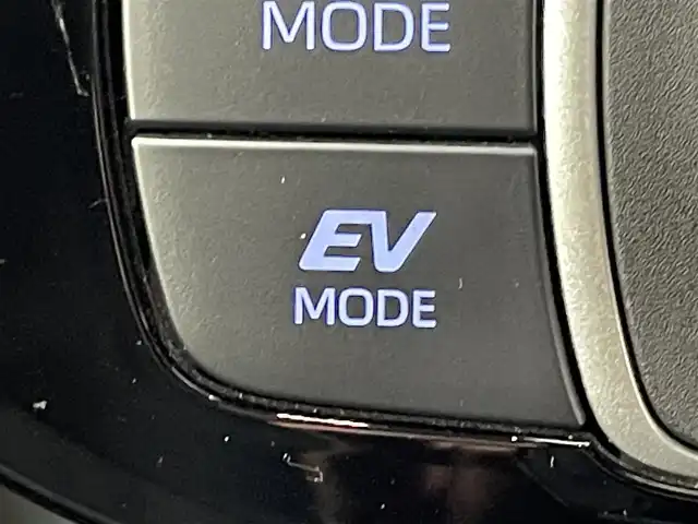 トヨタ アクア X 群馬県 2022(令4)年 5万km ブラックマイカ 純正７インチディスプレイオーディオ　バックカメラ　衝突軽減　アダプティブクルーズコントロール　レーンアシスト　横滑り防止　オートマチックハイビーム　ＥＴＣ　スマートキー　プッシュスタート　禁煙車