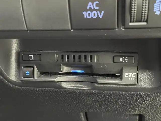 トヨタ アクア X 群馬県 2022(令4)年 5万km ブラックマイカ 純正７インチディスプレイオーディオ　バックカメラ　衝突軽減　アダプティブクルーズコントロール　レーンアシスト　横滑り防止　オートマチックハイビーム　ＥＴＣ　スマートキー　プッシュスタート　禁煙車