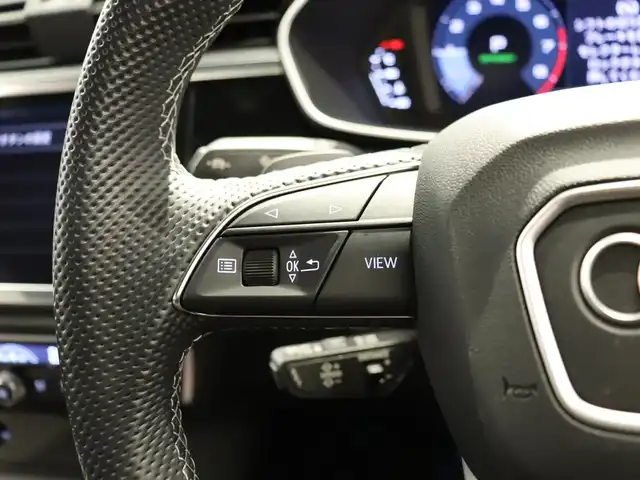 アウディ Ｑ３ SB 35TFSI Sライン 静岡県 2023(令5)年 2.3万km 黒 純正ナビ/Bluetooth/アラウンドビューモニター/電動シート/レザーシート/シートヒーター/アダプティブクルーズコントロール/オートライト/オートエアコン/パワーバックドア/パドルシフト/バーチャルコックピット/アイドリングストップ/スマートキー/パーキングアシスト/インテリアライト/前後ドラレコ/プッシュスタート/純正アルミホイール/横滑り防止装置/純正フロアマット