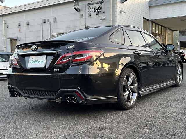 トヨタ クラウン ハイブリッド RS アドバンス 長崎県 2019(令1)年 5.7万km プレシャスブラックパール ワンオーナー/メーカーナビ（フルセグ、CD、DVD、AM、FM、BT）/プッシュスタート/電格ウィンカーミラー/BSM/レーダークルーズコントロール/ステアリングリモコン/パドルシフト/オートライト/オートハイビーム/パーキングアシスト/バックカメラ/サイドカメラ/フロントカメラ/全周囲カメラ/電動サイドブレーキ/オートホールド/前後ドラレコ/ハーフレザーシート/DN席パワーシート/D席シートメモリー/DN席シートヒーター/ステアリングヒーター/電動チルトステアリング/革巻きステアリング/純正フロアマット/衝突軽減システム/純正AW/ドアバイザー/スペアキー/保証書/取説