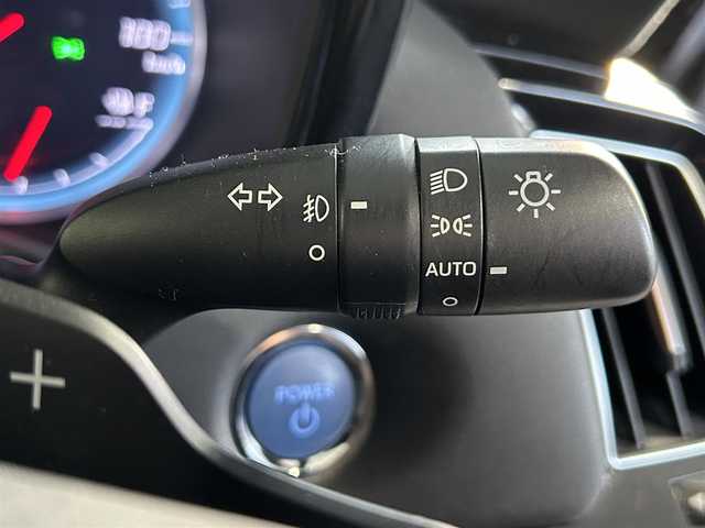 トヨタ クラウン ハイブリッド RS アドバンス 長崎県 2019(令1)年 5.7万km プレシャスブラックパール ワンオーナー/メーカーナビ（フルセグ、CD、DVD、AM、FM、BT）/プッシュスタート/電格ウィンカーミラー/BSM/レーダークルーズコントロール/ステアリングリモコン/パドルシフト/オートライト/オートハイビーム/パーキングアシスト/バックカメラ/サイドカメラ/フロントカメラ/全周囲カメラ/電動サイドブレーキ/オートホールド/前後ドラレコ/ハーフレザーシート/DN席パワーシート/D席シートメモリー/DN席シートヒーター/ステアリングヒーター/電動チルトステアリング/革巻きステアリング/純正フロアマット/衝突軽減システム/純正AW/ドアバイザー/スペアキー/保証書/取説