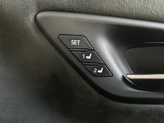 トヨタ クラウン ハイブリッド RS アドバンス 長崎県 2019(令1)年 5.7万km プレシャスブラックパール ワンオーナー/メーカーナビ（フルセグ、CD、DVD、AM、FM、BT）/プッシュスタート/電格ウィンカーミラー/BSM/レーダークルーズコントロール/ステアリングリモコン/パドルシフト/オートライト/オートハイビーム/パーキングアシスト/バックカメラ/サイドカメラ/フロントカメラ/全周囲カメラ/電動サイドブレーキ/オートホールド/前後ドラレコ/ハーフレザーシート/DN席パワーシート/D席シートメモリー/DN席シートヒーター/ステアリングヒーター/電動チルトステアリング/革巻きステアリング/純正フロアマット/衝突軽減システム/純正AW/ドアバイザー/スペアキー/保証書/取説