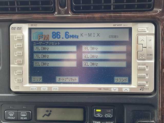 トヨタ ハイエース リビングサルーン EX 静岡県 2002(平14)年 7.4万km ホワイトパールマイカ/ベージュマイカ /ワンオーナー//純正DVDナビ/社外地デジTV//CD/DVD//バックカメラ//サンルーフ//スライドドア//ETC//キーレス//スペアキー//保証書//取説