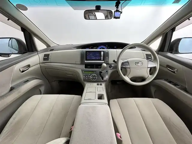 トヨタ エスティマ ハイブリッド X 道央・札幌 2012(平24)年 5.5万km シルバーM ・４WD/・寒冷地仕様/・純正HDDナビ/　CD/DVD/SD/HDD/フルセグTV/・バックカメラ/・ビルトインETC/・１００V充電/・アイドリングストップ/・クルーズコントロール/・両側パワースライドドア/・WAC/・オートライト/・キセノンヘッドライト/・フォグランプ/・プッシュスタート/・スマートキー/・スペアキー