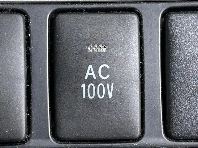 トヨタ エスティマ ハイブリッド X 道央・札幌 2012(平24)年 5.5万km シルバーM ・４WD/・寒冷地仕様/・純正HDDナビ/　CD/DVD/SD/HDD/フルセグTV/・バックカメラ/・ビルトインETC/・１００V充電/・アイドリングストップ/・クルーズコントロール/・両側パワースライドドア/・WAC/・オートライト/・キセノンヘッドライト/・フォグランプ/・プッシュスタート/・スマートキー/・スペアキー