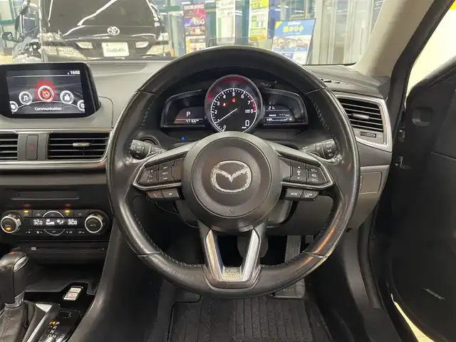 マツダ アクセラ スポーツ 15S プロアクティブ 道央・札幌 2017(平29)年 4.8万km マシーングレープレミアムM ・4WD/・純正ナビ/フルセグTV/DVD/CD/BT/・バックカメラ/・ドライブレコーダー/・衝突被害軽減ブレーキ/・レーダークルーズコントロール/・ブラインドスポットモニター/・レーンキープアシスト/・交通標識認識機能/・パーキングセンサー/・パドルシフト/・アイドリングストップ/・横滑り防止/・ETC/・BOSEスピーカー/・LEDヘッドライト/・リヤフォグ/・プッシュスタート/・スマートキー/・革調シートカバー/・夏タイヤ純正17インチAW積込