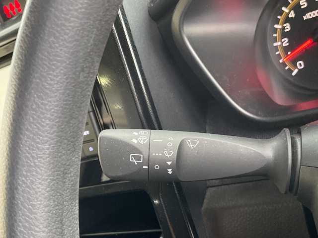 ダイハツ トール G 沖縄県 2021(令3)年 3.9万km ブライトシルバーメタリック 社外ディスプレイオーディオ（Bluetooth・CD・DVD）/両側パワースライドドア/レーンキープアシスト/衝突軽減システム/オートライト/コーナーセンサー/LEDヘッドライト/リアロールサンシェード/電動格納ミラー