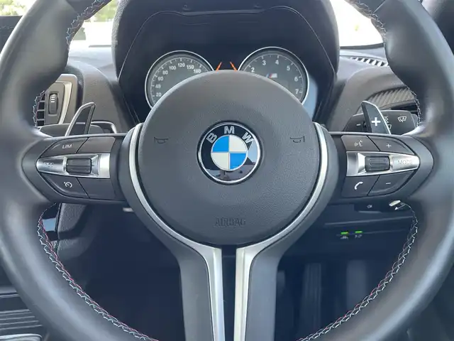ＢＭＷ Ｍ２ 兵庫県 2016(平28)年 1.9万km アルピンホワイトⅢ ・純正ナビ/・CD/DVD/BT/USB/AUX/・ステアリングリモコン/・バックカメラ/・クルーズコントロール/・本革シート/・前席シートヒーター/パワーシート/・ミラー一体型ETC/・コンフォートアクセス/・アイドリングストップ/・H29/30/R1/2/3/5/6年ディーラー記録/・インテリジェントセーフティ//衝突警告//歩行者警告//車線逸脱警告