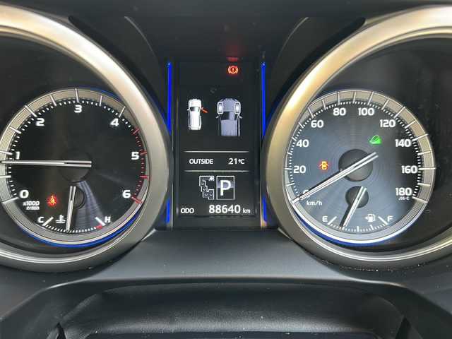 トヨタ ランドクルーザー プラド TX 埼玉県 2015(平27)年 8.9万km ブラック サンルーフ/ルーフレール/寒冷地仕様/4WD/ディーゼルターボ/純正ナビ/フルセグTV/バックモニター/前方ドライブレコーダー/LEDヘッドライト/純正17インチアルミホイール/TOYOTAグリル/サイドステップ/レザー調シートカバー/スマートキー/ETC/新車保証書/取扱説明書