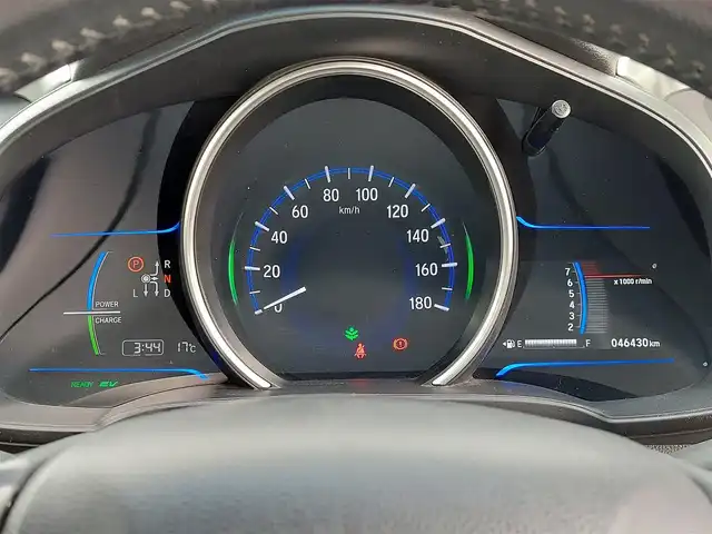 ホンダ フィット ハイブリット Lパッケージ 東京都 2014(平26)年 4.7万km プレミアムホワイトパール ワンオーナー/シティブレーキアクティブシステム/クルーズコントロール/プッシュスタート/純正ナビ VXM-142VFi/フルセグTV/バックカメラ/ETC/ハーフレザーシート/LEDヘッドライト/オートライト/ドアバイザー