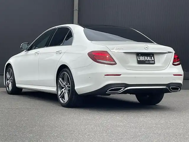 メルセデス・ベンツ Ｅ２２０ｄ アバンギャルド AMGライン 香川県 2018(平30)年 6.1万km ポーラホワイト 純正ナビ（BT、USB、アップルカープレイ）/360度カメラ/レーダーセーフティーパッケージ/黒レザーシート/全席　シートヒーター/前席　パワーシート/ブルメスター/パノラミックスライディングルーフ