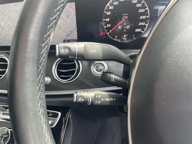 メルセデス・ベンツ Ｅ２２０ｄ アバンギャルド AMGライン 香川県 2018(平30)年 6.1万km ポーラホワイト 純正ナビ（BT、USB、アップルカープレイ）/360度カメラ/レーダーセーフティーパッケージ/黒レザーシート/全席　シートヒーター/前席　パワーシート/ブルメスター/パノラミックスライディングルーフ