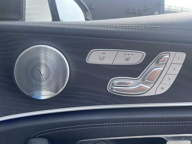 メルセデス・ベンツ Ｅ２２０ｄ アバンギャルド AMGライン 香川県 2018(平30)年 6.1万km ポーラホワイト 純正ナビ（BT、USB、アップルカープレイ）/360度カメラ/レーダーセーフティーパッケージ/黒レザーシート/全席　シートヒーター/前席　パワーシート/ブルメスター/パノラミックスライディングルーフ