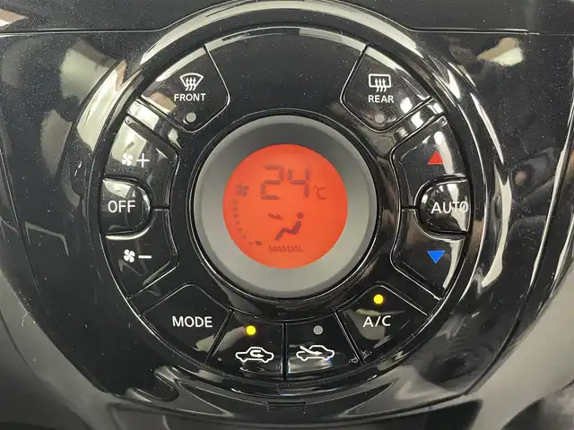 日産 ノート e－パワー X 埼玉県 2017(平29)年 7.1万km シャイニングブルー 純正７インチナビ　/エマージェンシーブレーキ　/車線逸脱警報　/オートライト　/Ｂｌｕｅｔｏｏｔｈ　/フルセグＴＶ　/ＡＵＸ　/純正ドラレコ　/プッシュスタート　/スマートキー　/ＣＤ再生　/ＥＴＣ　/純正フロアマット