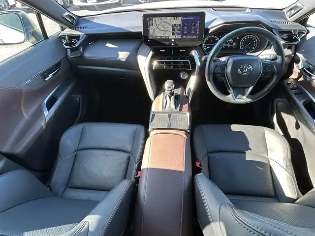 トヨタ ハリアー ハイブリッド Z レザーパッケージ 徳島県 2021(令3)年 4.3万km ホワイトパールクリスタルシャイン 純正12.3インチディスプレイオーディオナビ/（Bluetooth/フルセグTV）/アラウンドビューモニター/JBLプレミアムサウンドシステム/本革シート/モデリスタエアロ/トヨタセーフティセンス/レーダークルーズコントロール/シートヒーター（D＋N席）/シートベンチレーション（D＋N席）/パワーシート（D＋N席）/メモリーシート（D席）/ステアリングヒーター/オートハイビーム/LEDヘッドライト/スペアキー