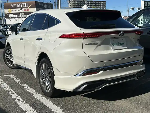 トヨタ ハリアー ハイブリッド Z レザーパッケージ 徳島県 2021(令3)年 4.3万km ホワイトパールクリスタルシャイン 純正12.3インチディスプレイオーディオナビ/（Bluetooth/フルセグTV）/アラウンドビューモニター/JBLプレミアムサウンドシステム/本革シート/モデリスタエアロ/トヨタセーフティセンス/レーダークルーズコントロール/シートヒーター（D＋N席）/シートベンチレーション（D＋N席）/パワーシート（D＋N席）/メモリーシート（D席）/ステアリングヒーター/オートハイビーム/LEDヘッドライト/スペアキー
