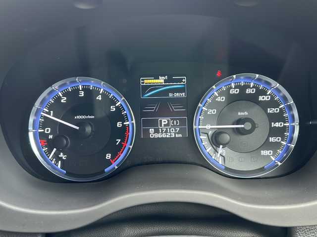 スバル レヴォーグ 1．6GT アイサイト 青森県 2016(平28)年 9.7万km アイスシルバーメタリック ・4WD/・社外SDナビ/・Bluetooth/・アイサイト/・レーンキープアシスト/・レーダークルーズコントロール/・横滑り防止機能/・パドルシフト/・電子式ブレーキホールド/・社外ドライブレコーダー/・スマートキー/・プッシュスタート/・オートライト/・純正LEDヘッドライト/・純正17AW/・純正フォグ/・ETC/・取説有