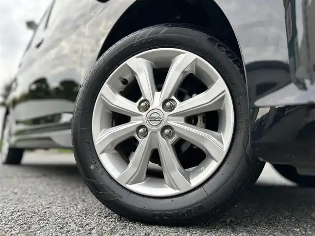 日産 デイズ ハイウェイスターX 東京都 2017(平29)年 1.2万km ブラック 純正SDナビ（MM31D-W）/・Bluetoothオーディオ/USBオーディオ/・フルセグTV/DVD/iPod/SDオーディオ/アラウンドビューモニター/オートライト/オートハイビーム/純正14インチアルミホイール/ETC/取扱説明書/保証書/スペアキー1本