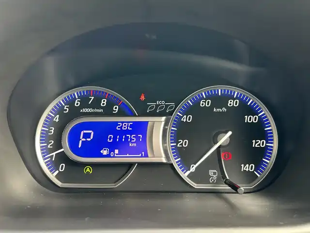日産 デイズ ハイウェイスターX 東京都 2017(平29)年 1.2万km ブラック 純正SDナビ（MM31D-W）/・Bluetoothオーディオ/USBオーディオ/・フルセグTV/DVD/iPod/SDオーディオ/アラウンドビューモニター/オートライト/オートハイビーム/純正14インチアルミホイール/ETC/取扱説明書/保証書/スペアキー1本