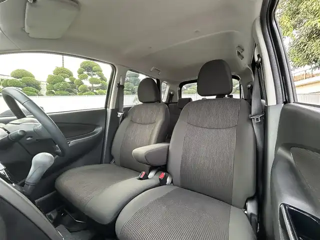 日産 デイズ ハイウェイスターX 東京都 2017(平29)年 1.2万km ブラック 純正SDナビ（MM31D-W）/・Bluetoothオーディオ/USBオーディオ/・フルセグTV/DVD/iPod/SDオーディオ/アラウンドビューモニター/オートライト/オートハイビーム/純正14インチアルミホイール/ETC/取扱説明書/保証書/スペアキー1本