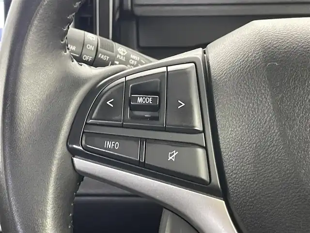 スズキ ソリオ バンディット HV MV 埼玉県 2020(令2)年 2.7万km メロウディープレッドパール/ブラック 純正９インチナビ　全方位モニター　ＨＵＤ　ビルトインＥＴＣ２．０　セーフティサポート　レーダークルーズコントロール　シートヒーター　片側パワースライドドア　オートライト　ＬＥＤヘッドライト　地デジＴＶ