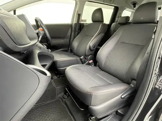 トヨタ シエンタ ハイブリッド G クエロ 大阪府 2018(平30)年 4.9万km ブラックマイカ Toyota Safety Sense/・プリクラッシュセーフティシステム/・レーンディパーチャーアラート/・オートマチックハイビーム/純正ナビ/　CD/DVD/BT/フルセグTV/バックカメラ/両側パワースライドドア/LEDヘッドライト/フォグランプ/ハーフレザーシート/前席シートヒーター/純正16インチアルミホイール/スマートキー/プッシュスタート/ビルトインETC/電動格納ミラー/革巻きステアリング/純正フロアマット