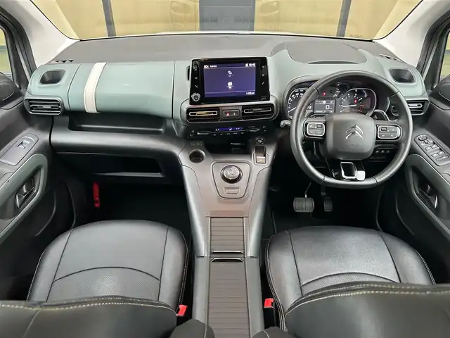 シトロエン シトロエン ベルランゴ シャイン ブルーHDi XTRパック 石川県 2023(令5)年 4.7万km ベージュ パノラマルーフ/衝突軽減ブレーキ/アダプティブクルーズコントロール/ブラインドスポットモニター/純正ディスプレイオーディオ/AppleCarPlay/バックカメラ/サイドカメラ/クリアランスソナー/ETC/ドライブレコーダー