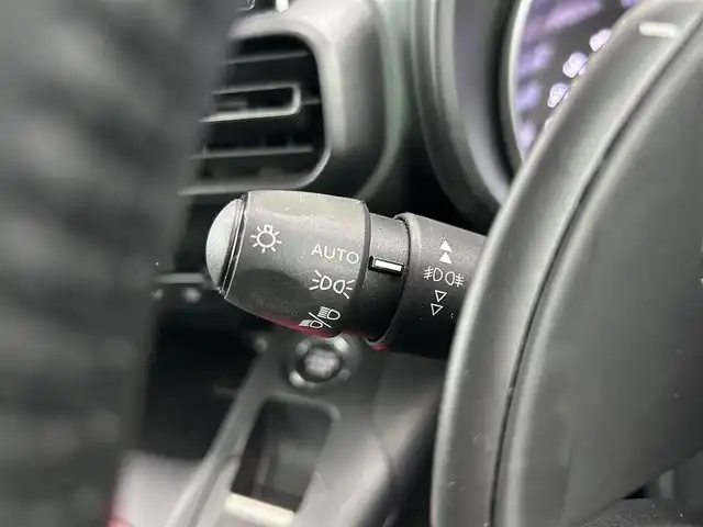 シトロエン シトロエン ベルランゴ シャイン ブルーHDi XTRパック 石川県 2023(令5)年 4.7万km ベージュ パノラマルーフ/衝突軽減ブレーキ/アダプティブクルーズコントロール/ブラインドスポットモニター/純正ディスプレイオーディオ/AppleCarPlay/バックカメラ/サイドカメラ/クリアランスソナー/ETC/ドライブレコーダー