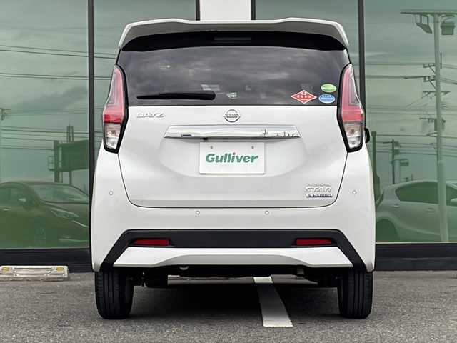 日産 デイズ ハイウェイスターX 福岡県 2020(令2)年 6.1万km ホワイトパール 純正メモリナビ/MM113D-W/BT接続/CD/AM/FM/フルセグTV/アラウンドビューモニター/車線逸脱防止支援システム/ETC/LEDヘッドライト/アイドリングストップ/純正フロアマット/純正ドアバイザー/純正14インチアルミホイール