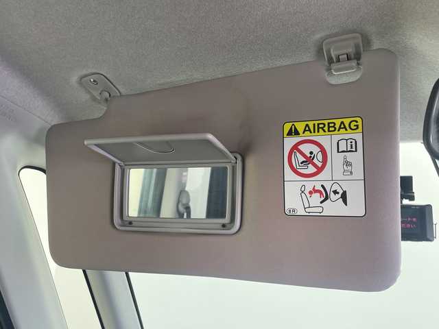 トヨタ ルーミー G 奈良県 2021(令3)年 1.9万km ブラックマイカメタリック 純正ナビ/・地デジ/・Bluetooth/・CD/アラウンドビューモニタ/ビルドインETC/前後ドライブレコーダー/プリクラッシュセーフティー/レーンキープアシスト/オートマチックハイビーム/クリアランスソナー/LEDヘッドライト/フォグランプ/LELVEアルミホイール/スペアキー