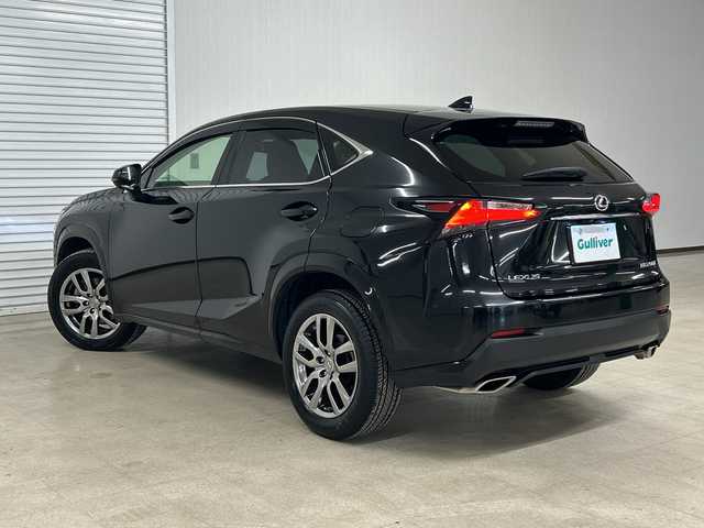 レクサス ＮＸ 200t Iパッケージ 熊本県 2015(平27)年 7.5万km グラファイトブラックガラスフレーク サンルーフ　衝突軽減システム　純正ナビ　バックカメラ　フルセグＴＶ　CD　DVD　Bluetooth　茶革シート　パワーシート　シートヒーター　シートメモリ　ハンドルヒーター　オートホールド　ETC2.0　レーダークルコン　３眼ＬＥＤ　パドルシフト　前後コーナーセンサー　純正フロアマット　純正アルミホイール　取扱説明書　スペアキー