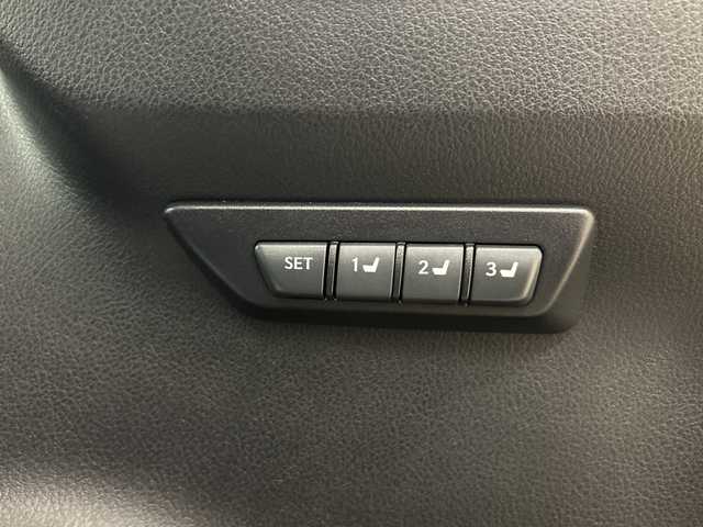 レクサス ＮＸ 200t Iパッケージ 熊本県 2015(平27)年 7.5万km グラファイトブラックガラスフレーク サンルーフ　衝突軽減システム　純正ナビ　バックカメラ　フルセグＴＶ　CD　DVD　Bluetooth　茶革シート　パワーシート　シートヒーター　シートメモリ　ハンドルヒーター　オートホールド　ETC2.0　レーダークルコン　３眼ＬＥＤ　パドルシフト　前後コーナーセンサー　純正フロアマット　純正アルミホイール　取扱説明書　スペアキー