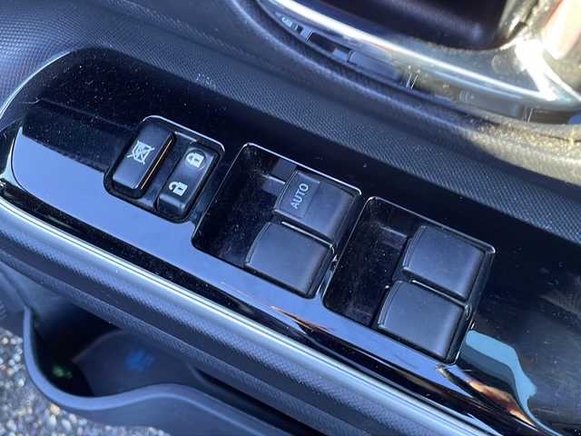 トヨタ アクア G 新潟県 2016(平28)年 11.6万km ディープアメジストマイカメタリック 純正SDナビ/フルセグＴＶ・Bluetooth接続・CD再生/バックカメラ/レーンキープ/クルーズコントロール/オートライト/ドアバイザー/衝突軽減ブレーキ/電動格納ミラー/社外アルミホイール