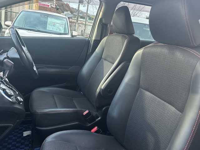 トヨタ シエンタ G クエロ 滋賀県 2018(平30)年 9万km ブラックマイカ ワンオーナー/社外ナビ　【ECLIPSE】/　【AM・FM/DISC/SD/USB/Bluetooth/TV】/バックカメラ/両側パワースライドドア/ハーフレザーシート/レーンキープアシスト/衝突軽減防止システム/横滑り防止システム/アイドリングストップ/Autoライト/Autoハイビーム/プッシュスタート/電格ミラー/ウィンカーミラー/ドライブレコーダー/ETC/スタッドレスタイヤ有