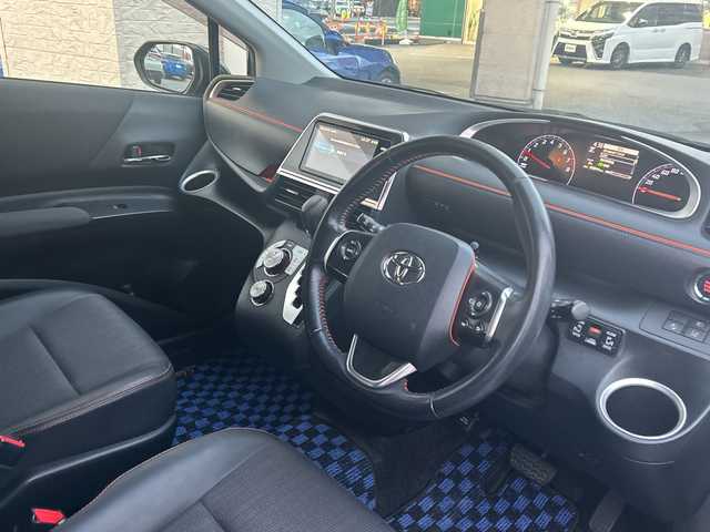 トヨタ シエンタ G クエロ 滋賀県 2018(平30)年 9万km ブラックマイカ ワンオーナー/社外ナビ　【ECLIPSE】/　【AM・FM/DISC/SD/USB/Bluetooth/TV】/バックカメラ/両側パワースライドドア/ハーフレザーシート/レーンキープアシスト/衝突軽減防止システム/横滑り防止システム/アイドリングストップ/Autoライト/Autoハイビーム/プッシュスタート/電格ミラー/ウィンカーミラー/ドライブレコーダー/ETC/スタッドレスタイヤ有