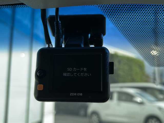 トヨタ クラウン ハイブリッド アスリートS 山形県 2013(平25)年 12.4万km プレシャスブラックパール レーダークルーズコントロール/衝突被害軽減システム/サンルーフ/前後コーナーセンサー/横滑り防止装置/純正ナビ/（Bluetooth/CD/DVD/フルセグ)/バックカメラ/前後ドライブレコーダー/DNパワーシート/LEDオートライト/フォグランプ/ステアリングスイッチ/ビルトインETC/電動格納ミラー/WORKアルミホイール/純正フロアマット/スマートキー/ドアバイザー