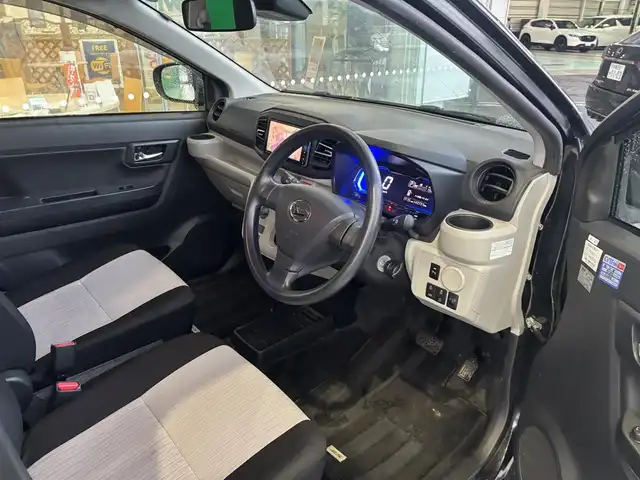 ダイハツ ミラ イース X SAⅢ 京都府 2017(平29)年 14.3万km ブラックマイカメタリック 4WD/ワンオーナー/スマートアシスト３/・衝突回避支援ブレーキ機能/・衝突警報機能/・車線逸脱警報機能/・誤発進抑制機能/・オートハイビーム/純正メモリーナビ、地デジ、Bluetooth/　型番　NMZK-W67D/バックカメラ/LEDヘッドンランプ/記録簿R1、R2、R3、R4、R6有り