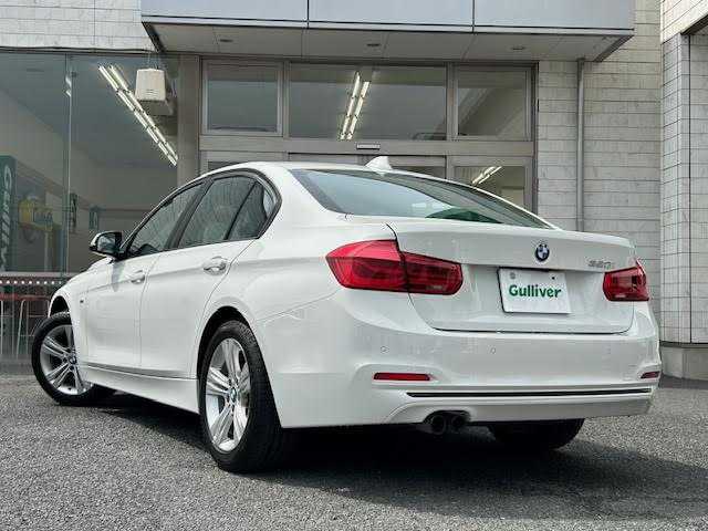 ＢＭＷ ３２０ｉ スポーツ 埼玉県 2017(平29)年 1.7万km アルピンホワイトⅢ メーカーHDDナビ/バックカメラ/パワーシート/スマートキー/ETC/プッシュスタート/LEDヘッドライト/保証書/取扱説明書/記録簿/スペアキー
