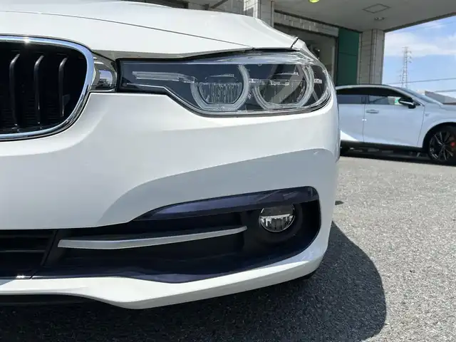 ＢＭＷ ３２０ｉ スポーツ 埼玉県 2017(平29)年 1.7万km アルピンホワイトⅢ メーカーHDDナビ/バックカメラ/パワーシート/スマートキー/ETC/プッシュスタート/LEDヘッドライト/保証書/取扱説明書/記録簿/スペアキー/純正AW付きノーマルタイヤ積込