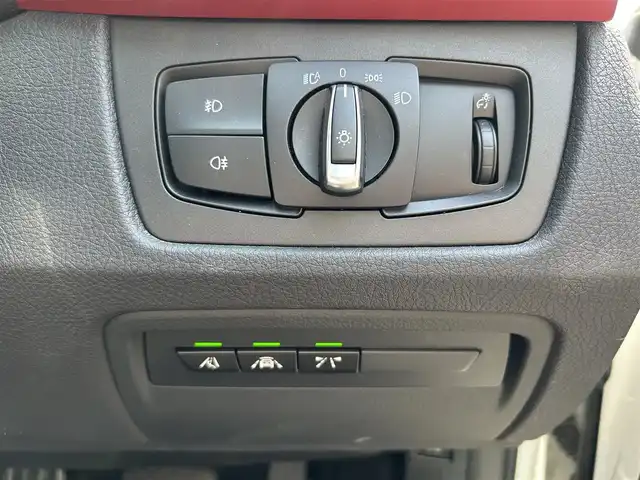 ＢＭＷ ３２０ｉ スポーツ 埼玉県 2017(平29)年 1.7万km アルピンホワイトⅢ メーカーHDDナビ/バックカメラ/パワーシート/スマートキー/ETC/プッシュスタート/LEDヘッドライト/保証書/取扱説明書/記録簿/スペアキー/純正AW付きノーマルタイヤ積込