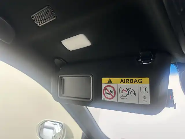トヨタ クラウン ハイブリッド RS リミテッドⅡ 愛知県 2021(令3)年 6.4万km プレシャスホワイトパール ワンオーナー/220クラウン後期型/寒冷地仕様/RSlimited2特別仕様車/　　・3眼ヘッドライト/　　・LEDクリアランスランプ/　　・LEDシーケンシャルランプ/　　・フロントフォグランプリング/　　・漆黒メッキモール付フロントグリル＆バンパー/　　・スモークメッキラゲージガーニッシュ/　　・専用18インチマットブラック塗装アルミホイール/　　・本革シート/　　・前席シートベンチレーション/　　・メタル調センターコンソール/　　・ドアトリム（ダークグレー）/　　・スマートキー（専用ガンメタリックカラー）/　　・イージークローザー（全ドア）/　　・ディーラーオプションフロアマット/ドライブレコーダー（前方）/HUD/純正コネクテッドナビ付ディスプレイオーディオ/　　・CD/DVD/BT/フルセグTV/パノラミックビューモニター/ビルトインETC2.0/TRDプッシュボタン/ステアリングリモコン/ステアリングヒーター/パワーシート（前席）/シートヒーター（前席）/電動式リヤサンシェード/BSM/トヨタセーフティセンス/インテリジェントクリアランスソナー/取扱説明書/保証書