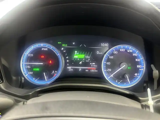 トヨタ クラウン ハイブリッド RS リミテッドⅡ 愛知県 2021(令3)年 6.4万km プレシャスホワイトパール ワンオーナー/220クラウン後期型/寒冷地仕様/RSlimited2特別仕様車/　　・3眼ヘッドライト/　　・LEDクリアランスランプ/　　・LEDシーケンシャルランプ/　　・フロントフォグランプリング/　　・漆黒メッキモール付フロントグリル＆バンパー/　　・スモークメッキラゲージガーニッシュ/　　・専用18インチマットブラック塗装アルミホイール/　　・本革シート/　　・前席シートベンチレーション/　　・メタル調センターコンソール/　　・ドアトリム（ダークグレー）/　　・スマートキー（専用ガンメタリックカラー）/　　・イージークローザー（全ドア）/　　・ディーラーオプションフロアマット/ドライブレコーダー（前方）/HUD/純正コネクテッドナビ付ディスプレイオーディオ/　　・CD/DVD/BT/フルセグTV/パノラミックビューモニター/ビルトインETC2.0/TRDプッシュボタン/ステアリングリモコン/ステアリングヒーター/パワーシート（前席）/シートヒーター（前席）/電動式リヤサンシェード/BSM/トヨタセーフティセンス/インテリジェントクリアランスソナー/取扱説明書/保証書