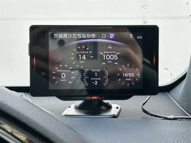 トヨタ クラウン ハイブリッド RS リミテッドⅡ 茨城県 2021(令3)年 6.4万km プレシャスホワイトパール ワンオーナー/220クラウン後期型/寒冷地仕様/RSlimited2特別仕様車/　　・3眼ヘッドライト/　　・LEDクリアランスランプ/　　・LEDシーケンシャルランプ/　　・フロントフォグランプリング/　　・漆黒メッキモール付フロントグリル＆バンパー/　　・スモークメッキラゲージガーニッシュ/　　・専用18インチマットブラック塗装アルミホイール/　　・本革シート/　　・前席シートベンチレーション/　　・メタル調センターコンソール/　　・ドアトリム（ダークグレー）/　　・スマートキー（専用ガンメタリックカラー）/　　・イージークローザー（全ドア）/　　・ディーラーオプションフロアマット/ドライブレコーダー（前方）/HUD/純正コネクテッドナビ付ディスプレイオーディオ/　　・CD/DVD/BT/フルセグTV/パノラミックビューモニター/ビルトインETC2.0/TRDプッシュボタン/ステアリングリモコン/ステアリングヒーター/パワーシート（前席）/シートヒーター（前席）/電動式リヤサンシェード/BSM/トヨタセーフティセンス/インテリジェントクリアランスソナー/取扱説明書/保証書
