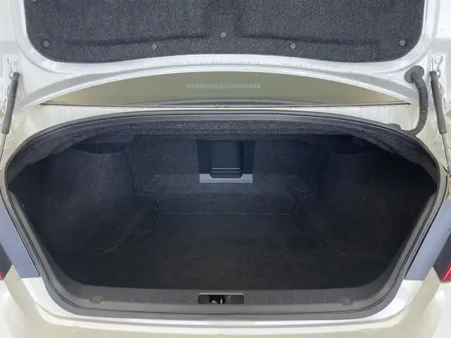日産 フーガ 370GT 埼玉県 2010(平22)年 2.3万km クリスタルホワイトパール サンルーフ　メーカーナビ　地デジ　ドライブレコーダー　　クルーズコントロール　スマートキー　　ＣＤ／ＤＶＤ　ハーフレザーシート　　メモリーシート　　フロント・サイド・バックカメラ　ＥＴＣ　オートライト