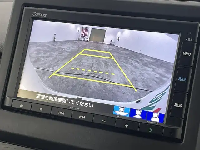 ホンダ Ｎ ＯＮＥ プレミアム 福島県 2022(令4)年 3.6万km プラチナホワイトパール ホンダセンシング/　・CMBS警報/　・ACC先行車検知音/　・先行車発進お知らせ機能/　・レーンキープアシスト/　・標識認識機能/コーナーセンサー/純正7インチナビ/　（CD/USB/BT/iPod/AM/FM）/バックカメラ/ドライブレコーダー/ETC2.0/革巻きステアリング/ハーフレザーシート/電子パーキング/レーダークルーズコントロール/シートヒーター/プッシュスタート/　・スマートキー/LEDオートライト/ウィンカーミラー/アイドリングストップ/純正アルミホイール/純正フロアマット/ドアバイザー/ヘッドライトレベライザー/チップアップシート/サイドエアバッグ/電動格納ミラー/４WD/積み込みタイヤ（スタッドレス）
