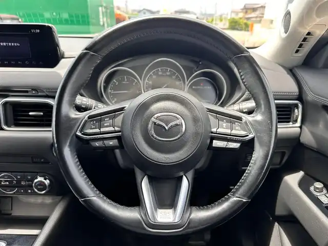 マツダ ＣＸ－５ XD プロアクティブ 宮城県 2017(平29)年 7.9万km ジェットブラックマイカ BOSEサウンドシステム/ドライビングポジションサポートパッケージ/・ステアリングヒーター/・シートヒーター/・パワーシート（運転席）/・シートメモリー（運転席）/CD/DVDプレーヤー＋地デジチューナー（フルセグ）/225/65/R17インチAW/＝＝＝/アドバンストスマートシティブレーキサポート/後退時スマートシティブレーキサポート/誤発進抑制制御/スマートブレーキサポート/レーダークルーズコントロール/ブラインドスポットモニタリング/車線逸脱警報システム/レーンキープアシストシステム/パーキングセンサー/ドライバーアテンションアラート/ヘッドアップディスプレイ/マツダコネクトナビ/・Bluetooth/バックカメラ/ETC（バイザー裏）/アダプティブLEDヘッドランプ/オートライト/スマートキー＆プッシュスタート/革巻きステアリング/ステアリングスイッチ/電動パーキングブレーキ/ブレーキホールド/電動格納ミラー/フロアマット/トノカバー/W/サイド/カーテンエアバッグ